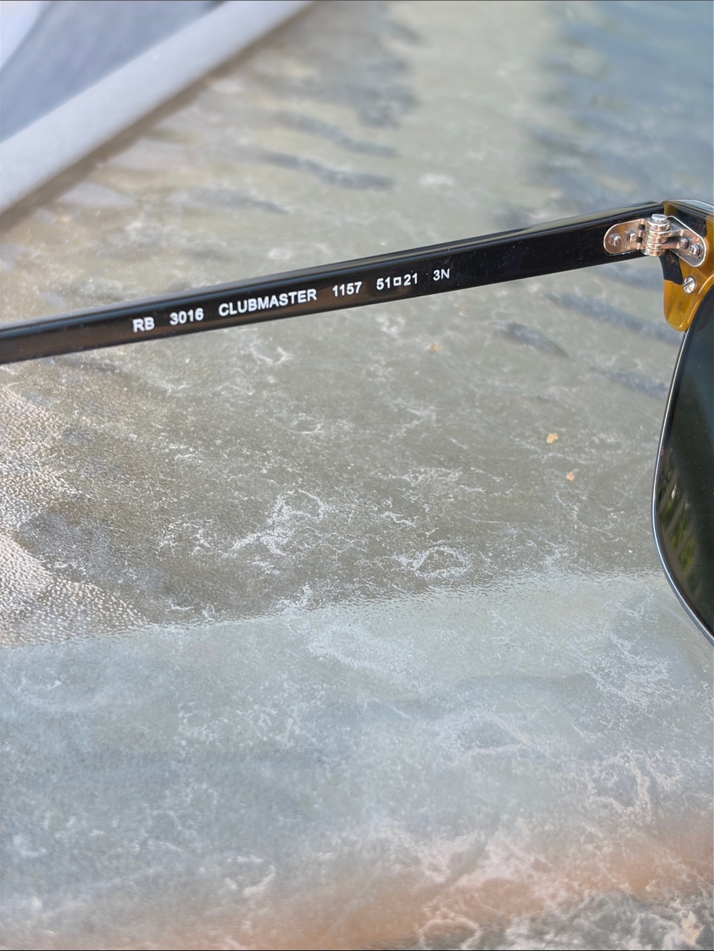 Ray-Ban Clubmaster Sunglasses - Black/Tortoise